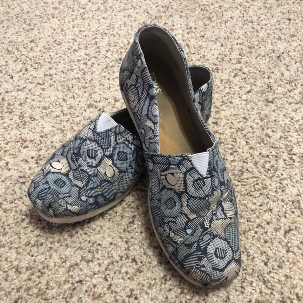 Blue/Tan Designed Toms